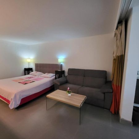 Residence Appartement La Vieille Tour Le Gosier  Eksteriør bilde